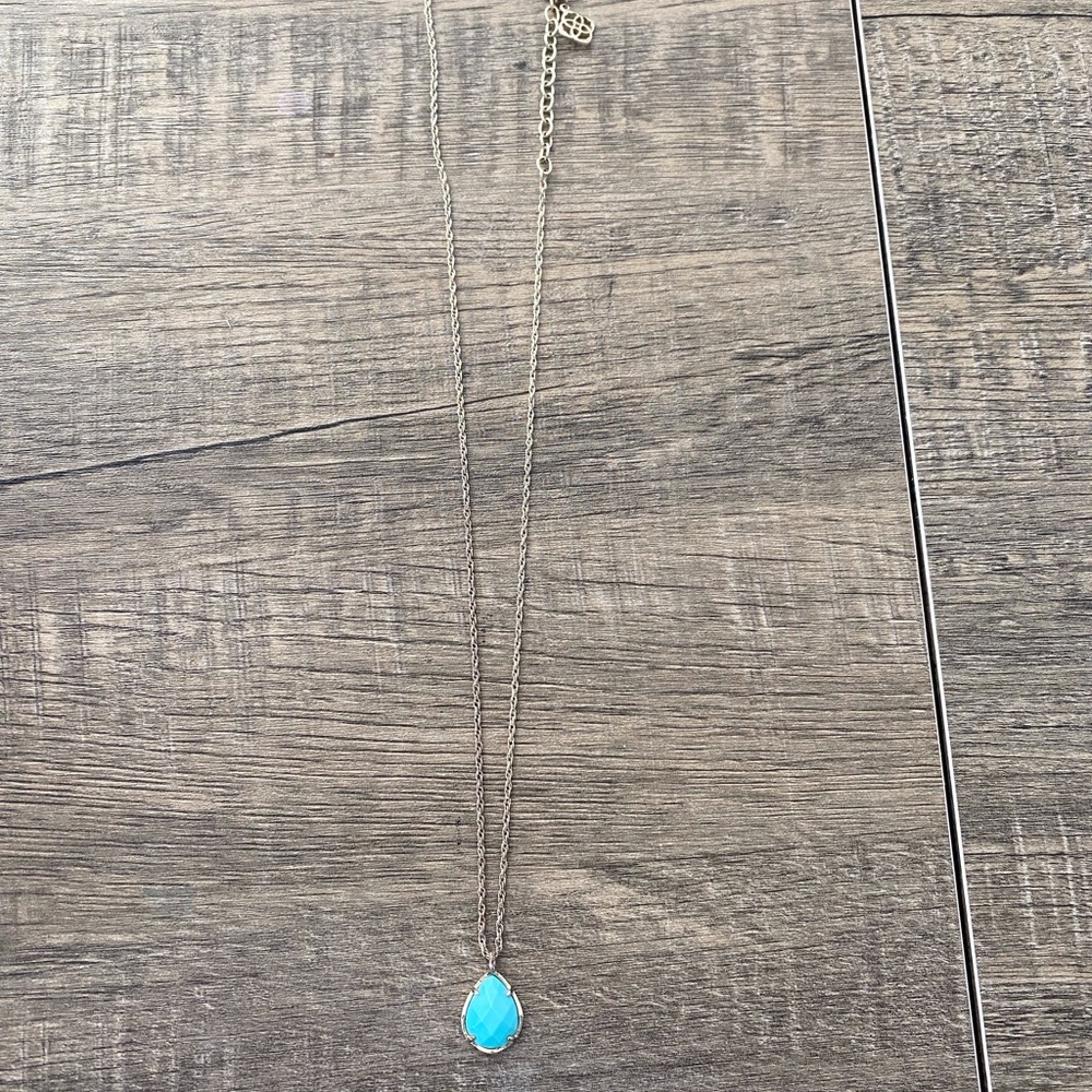 Kendra Scott Pendant Necklace